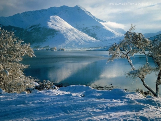 scotland_mountains_winter_lake