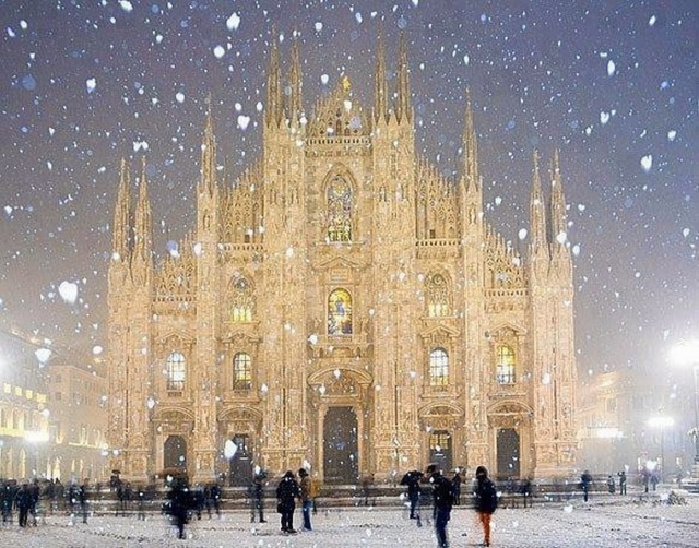 duomo-cathedral-in-milan-italy